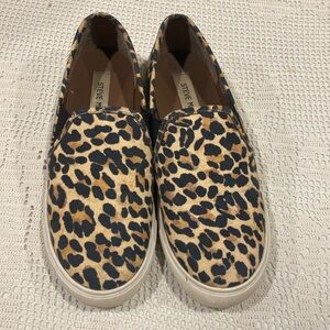 Steve Madden “Safari” Leopard Print Canvas Slip On Boat Shoes, Size 6